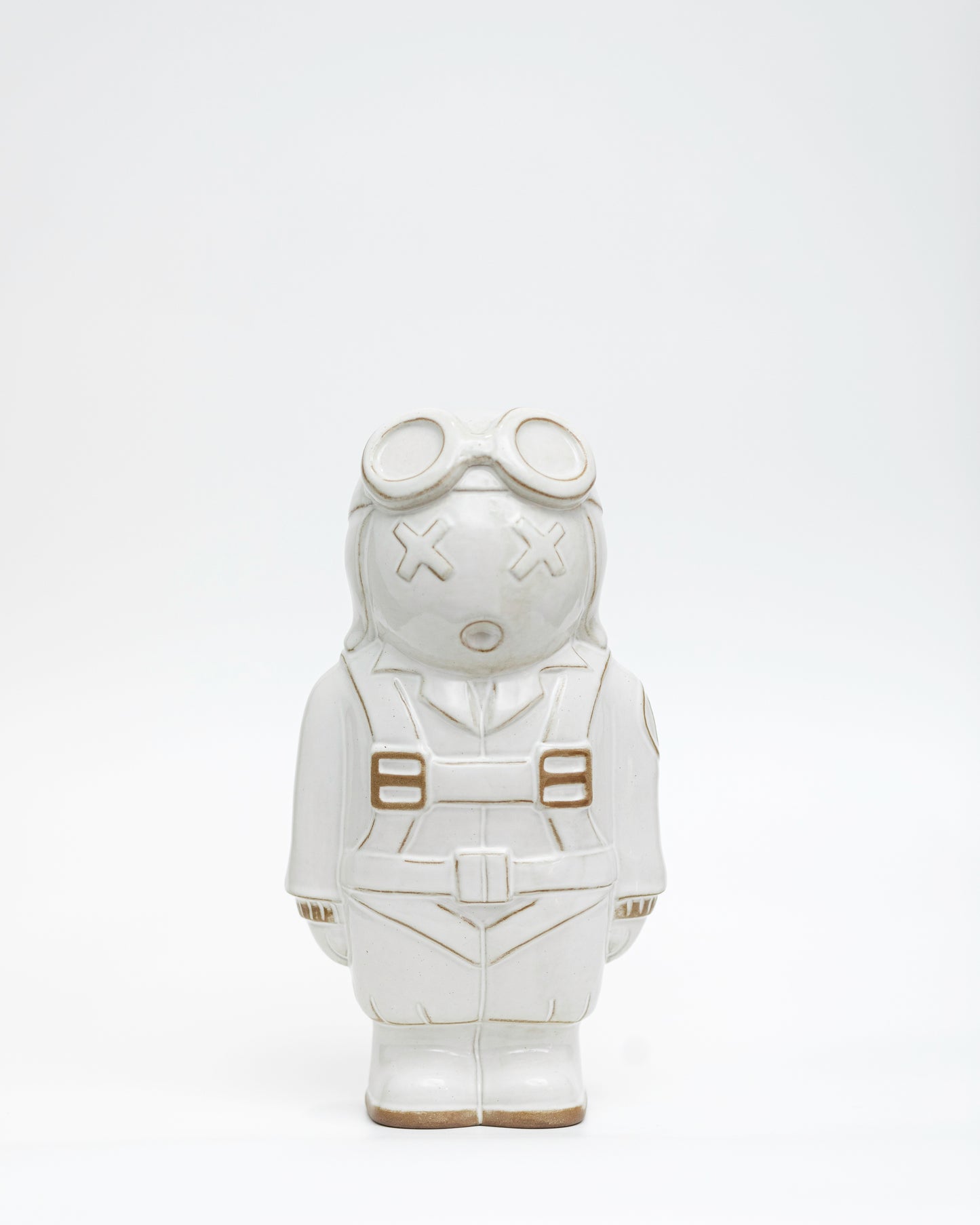 QUIÑONO.BOT.WHITE escultura en cerámica, Perujis, de El Imaquinario de Yute y Tocuyo