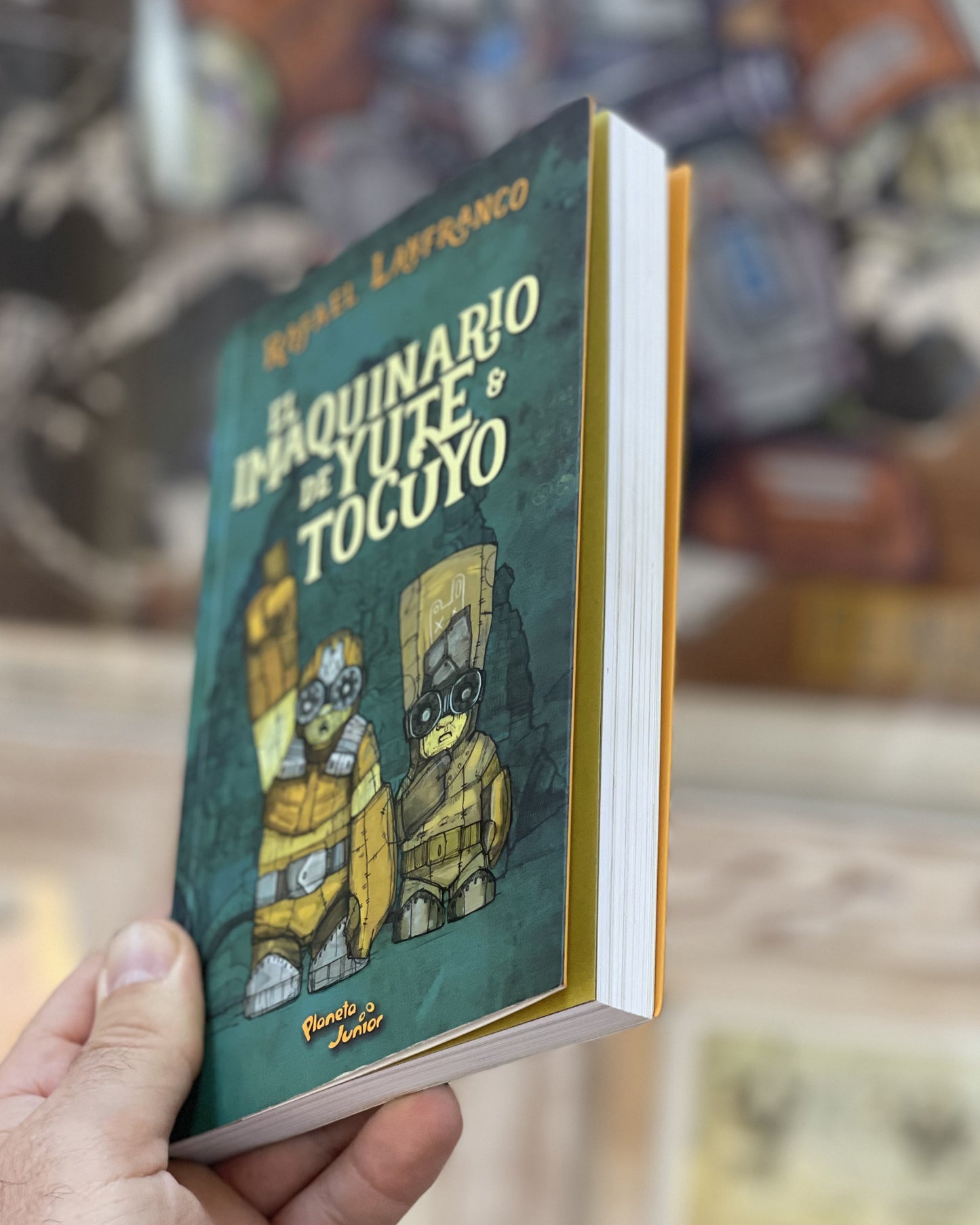 El Imaquinario de Yute y Tocuyo, firmado, edición Planeta Perú